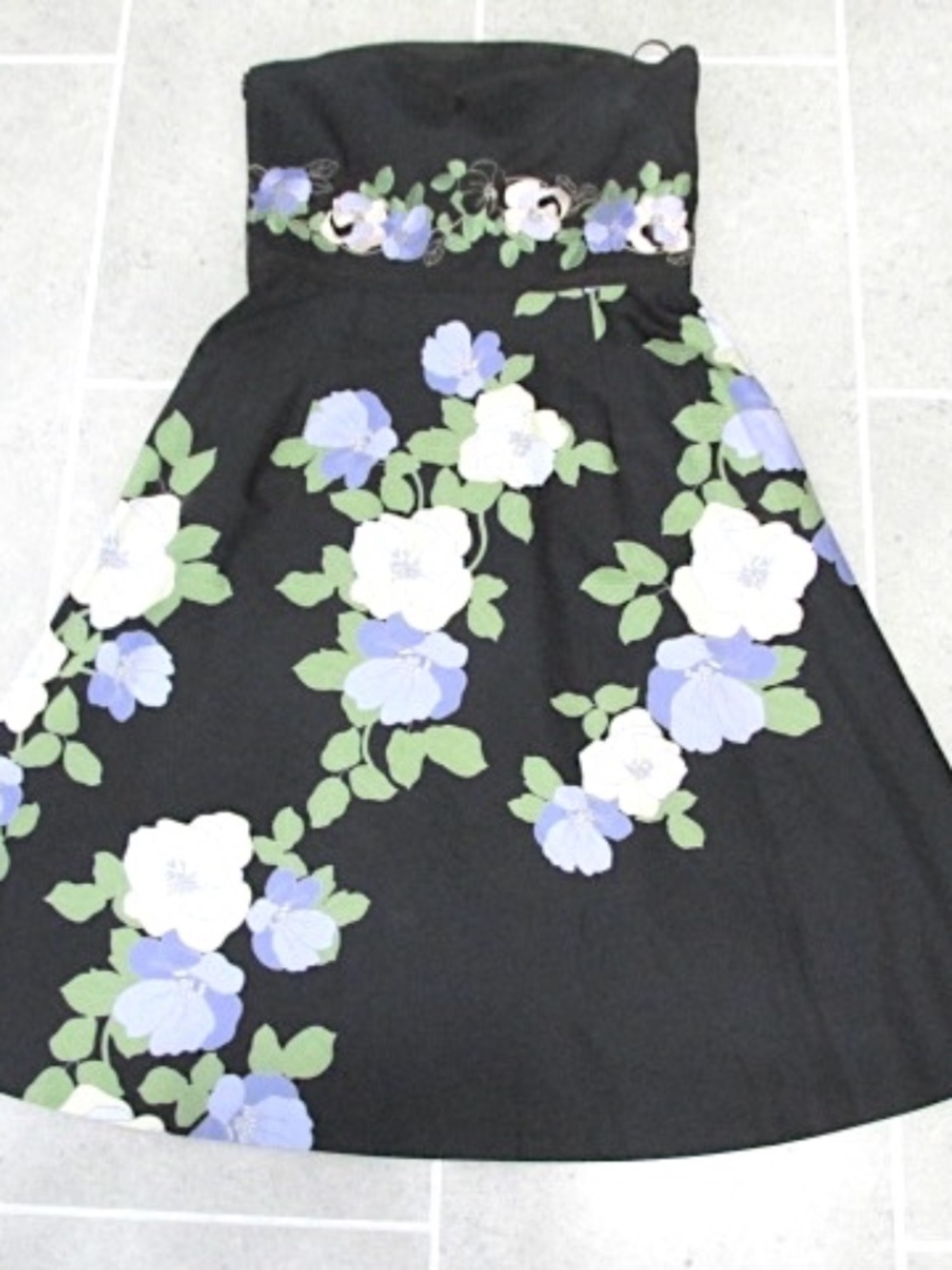 Ann Taylor LOFT NWOT Strapless Navy Floral Embroidered Fit & Flare Dress, Size 4 - Picture 6 of 8